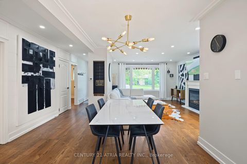 Photo 11 at 64 Cartier Crescent, Crosby, Richmond Hill