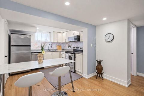 Photo 30 at 64 Cartier Crescent, Crosby, Richmond Hill