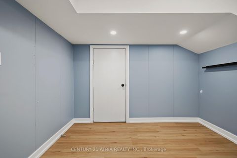 Photo 33 at 64 Cartier Crescent, Crosby, Richmond Hill