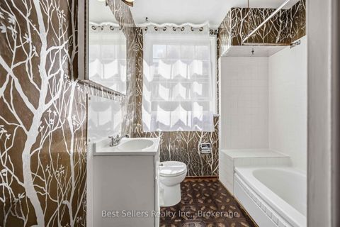 Photo 20 at 5 Benfrisco Crescent, Woburn, Toronto