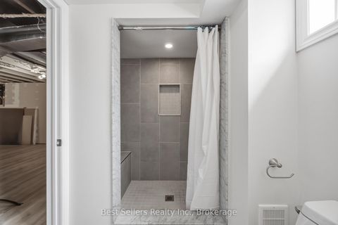 Photo 26 at 5 Benfrisco Crescent, Woburn, Toronto