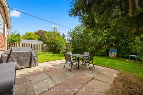 Photo 28 at 5 Benfrisco Crescent, Woburn, Toronto