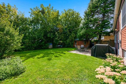 Photo 29 at 5 Benfrisco Crescent, Woburn, Toronto