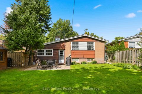 Photo 31 at 5 Benfrisco Crescent, Woburn, Toronto