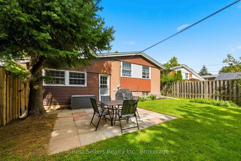 Photo 32 at 5 Benfrisco Crescent, Woburn, Toronto