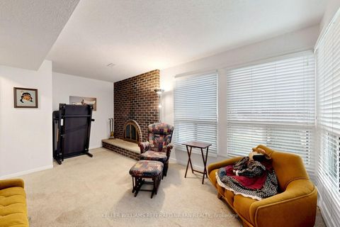 Photo 7 at 10 TURRET HILLWAY Way, Hillcrest Village, Toronto