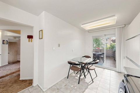 Photo 19 at 10 TURRET HILLWAY Way, Hillcrest Village, Toronto
