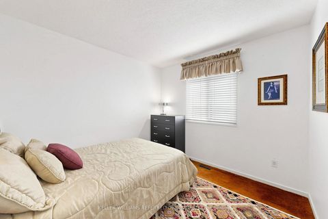 Photo 28 at 10 TURRET HILLWAY Way, Hillcrest Village, Toronto