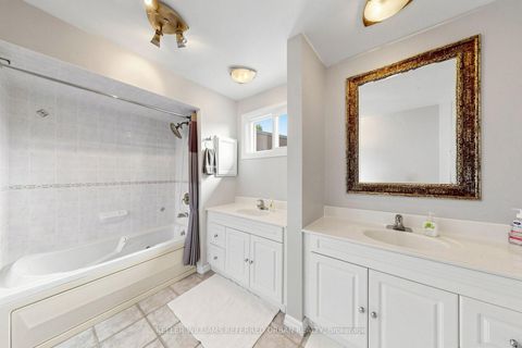 Photo 32 at 10 TURRET HILLWAY Way, Hillcrest Village, Toronto