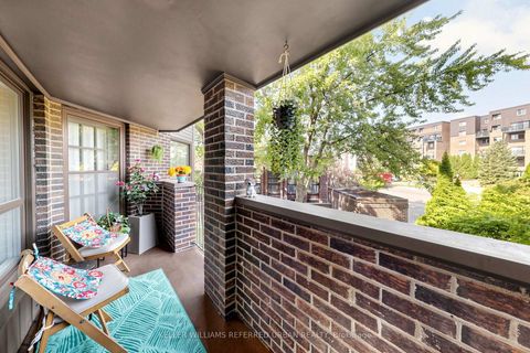 Photo 35 at 10 TURRET HILLWAY Way, Hillcrest Village, Toronto