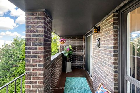 Photo 37 at 10 TURRET HILLWAY Way, Hillcrest Village, Toronto