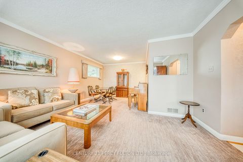 Photo 4 at 13 Graylee Avenue, Eglinton East, Toronto