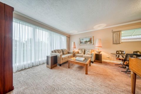 Photo 5 at 13 Graylee Avenue, Eglinton East, Toronto