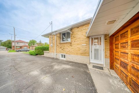 Photo 20 at 13 Graylee Avenue, Eglinton East, Toronto