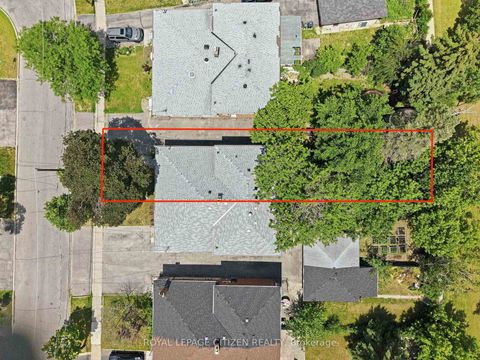 Photo 2 at 53 Grampian Crescent, Humber Summit, Toronto