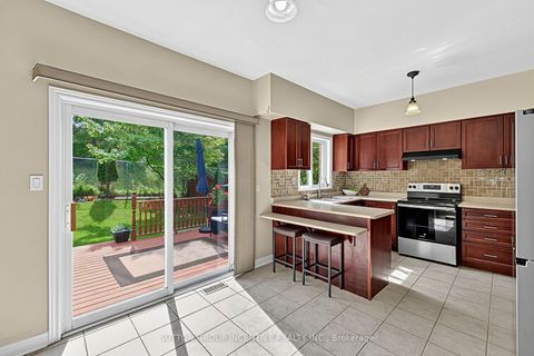 Photo 5 at 23 Prince Of Wales Drive, Shore, Barrie