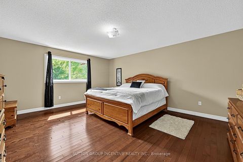 Photo 15 at 23 Prince Of Wales Drive, Shore, Barrie