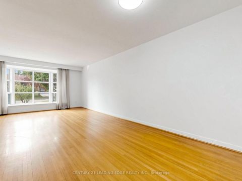 Photo 9 at 219 Lynedock Crescent, Donalda, Toronto