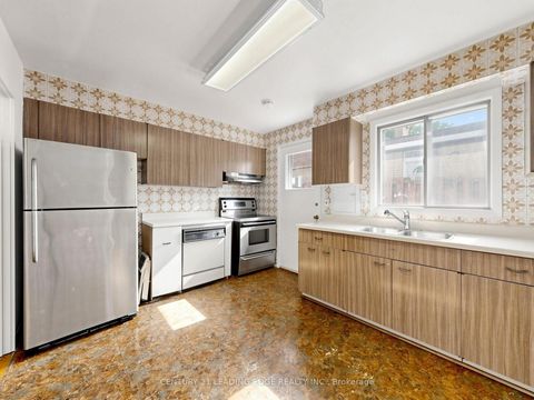 Photo 13 at 219 Lynedock Crescent, Donalda, Toronto