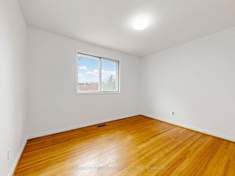 Photo 30 at 219 Lynedock Crescent, Donalda, Toronto