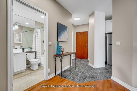 Photo 4 at 403 - 980 Yonge Street, Annex, Toronto