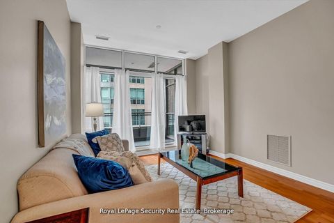 Photo 13 at 403 - 980 Yonge Street, Annex, Toronto