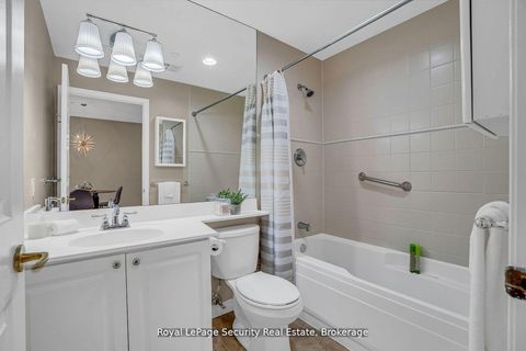 Photo 16 at 403 - 980 Yonge Street, Annex, Toronto