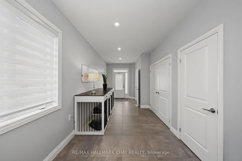 Photo 7 at 36 Lowry Court, Edgehill Drive, Barrie