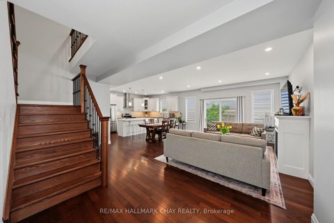 Photo 8 at 36 Lowry Court, Edgehill Drive, Barrie