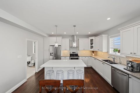 Photo 13 at 36 Lowry Court, Edgehill Drive, Barrie