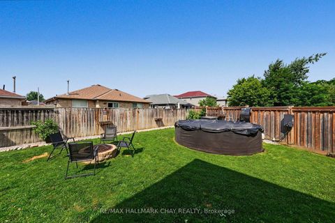 Photo 32 at 36 Lowry Court, Edgehill Drive, Barrie