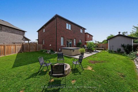 Photo 34 at 36 Lowry Court, Edgehill Drive, Barrie