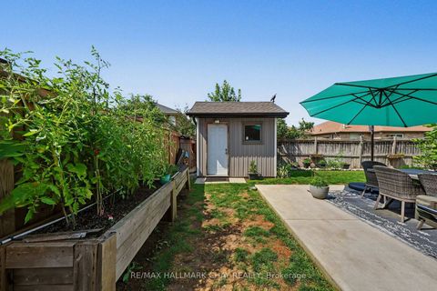 Photo 38 at 36 Lowry Court, Edgehill Drive, Barrie