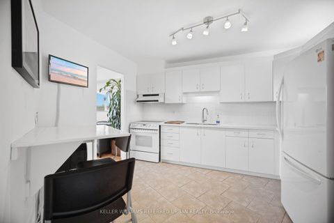 Photo 7 at 1416 - 60 Pavane Linkway Way, Flemingdon Park, Toronto