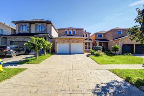 Photo 1 at 71 Bayhampton Crescent, Brownridge, Vaughan