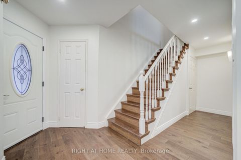Photo 5 at 71 Bayhampton Crescent, Brownridge, Vaughan