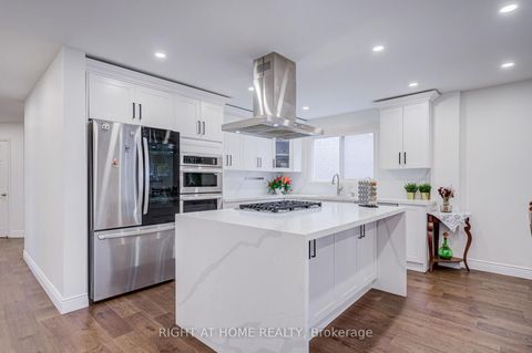 Photo 11 at 71 Bayhampton Crescent, Brownridge, Vaughan