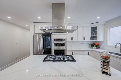Photo 12 at 71 Bayhampton Crescent, Brownridge, Vaughan