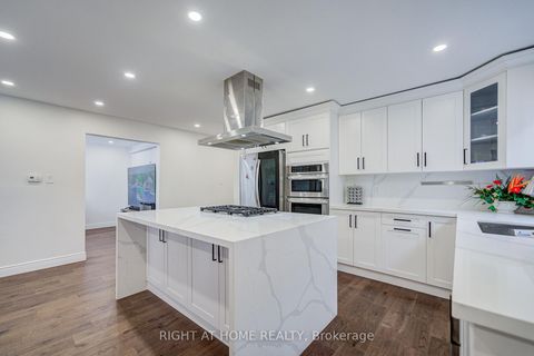 Photo 13 at 71 Bayhampton Crescent, Brownridge, Vaughan
