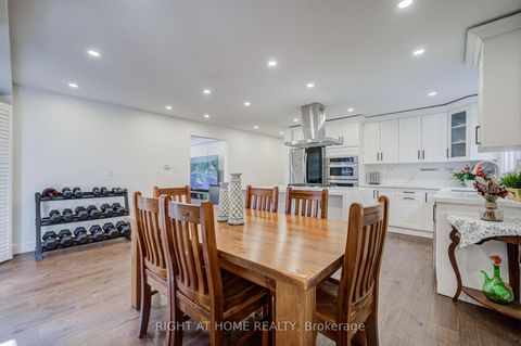 Photo 14 at 71 Bayhampton Crescent, Brownridge, Vaughan
