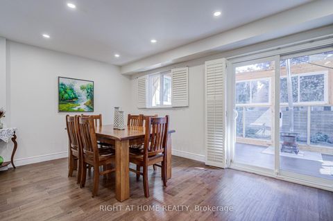 Photo 17 at 71 Bayhampton Crescent, Brownridge, Vaughan
