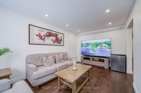 Photo 19 at 71 Bayhampton Crescent, Brownridge, Vaughan