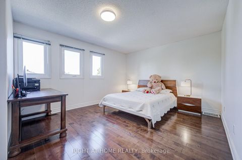 Photo 22 at 71 Bayhampton Crescent, Brownridge, Vaughan