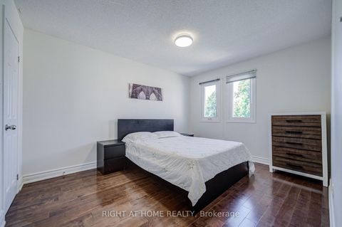 Photo 25 at 71 Bayhampton Crescent, Brownridge, Vaughan