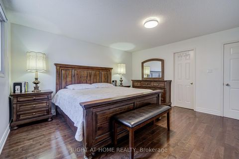 Photo 31 at 71 Bayhampton Crescent, Brownridge, Vaughan