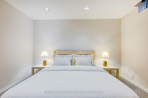Photo 43 at 71 Bayhampton Crescent, Brownridge, Vaughan