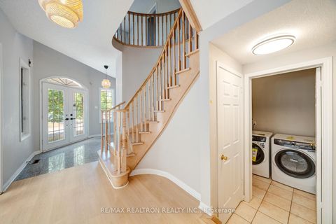 Photo 5 at 18 Formosa Drive, Rouge Woods, Richmond Hill