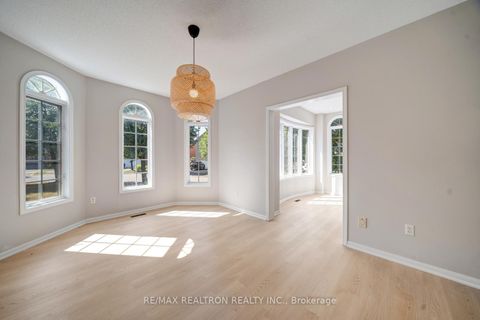 Photo 8 at 18 Formosa Drive, Rouge Woods, Richmond Hill
