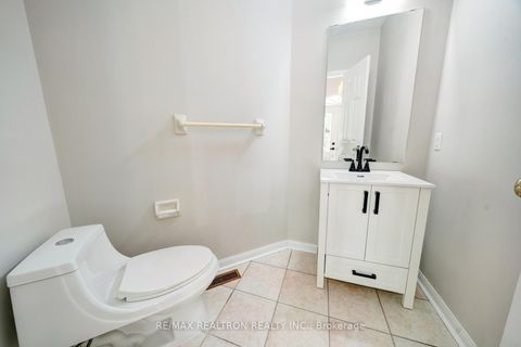Photo 19 at 18 Formosa Drive, Rouge Woods, Richmond Hill