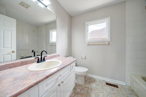 Photo 38 at 18 Formosa Drive, Rouge Woods, Richmond Hill